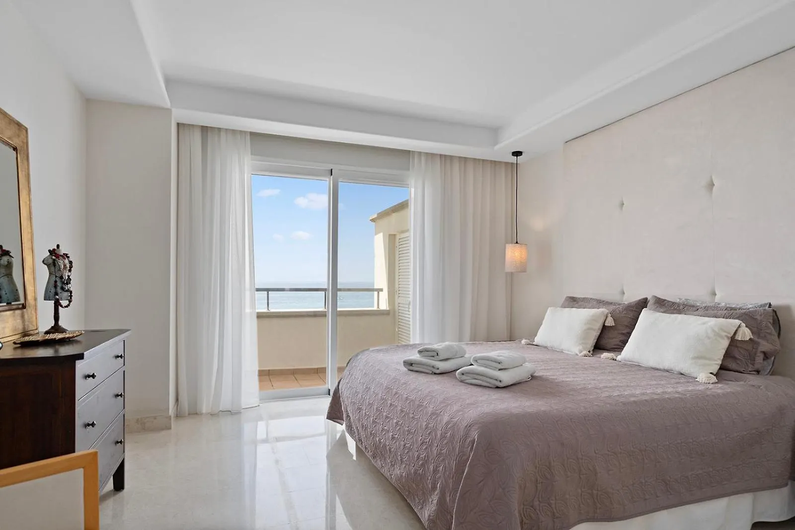 Front Line Beach Luxury Apartment In Heaven Beach Estepona