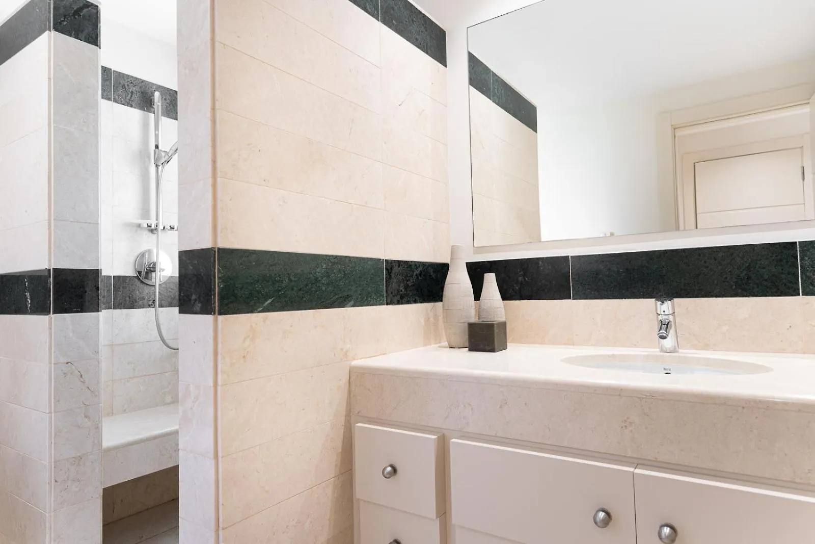 Front Line Beach Luxury Apartment In Heaven Beach Estepona