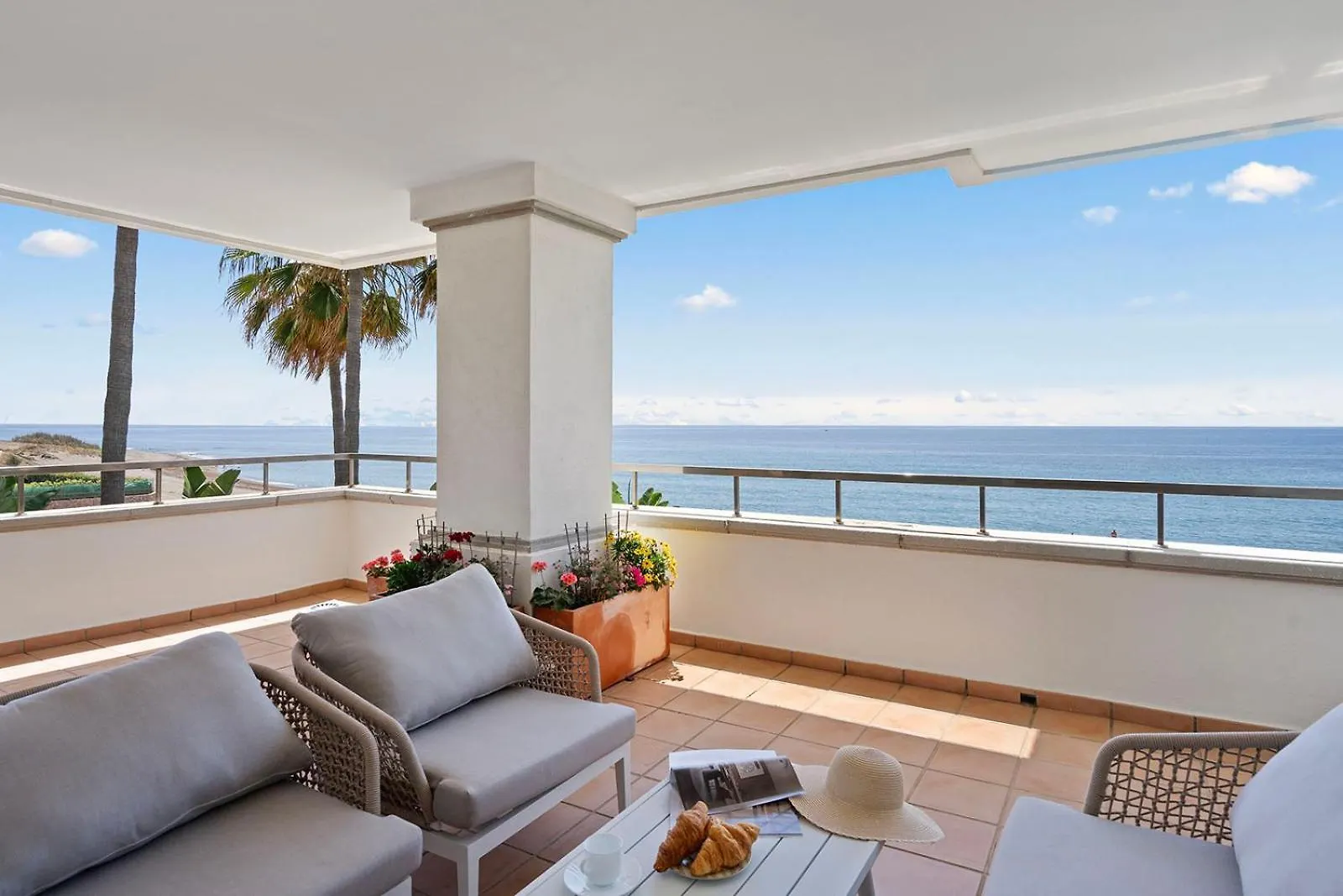 Front Line Beach Luxury Apartment In Heaven Beach Estepona