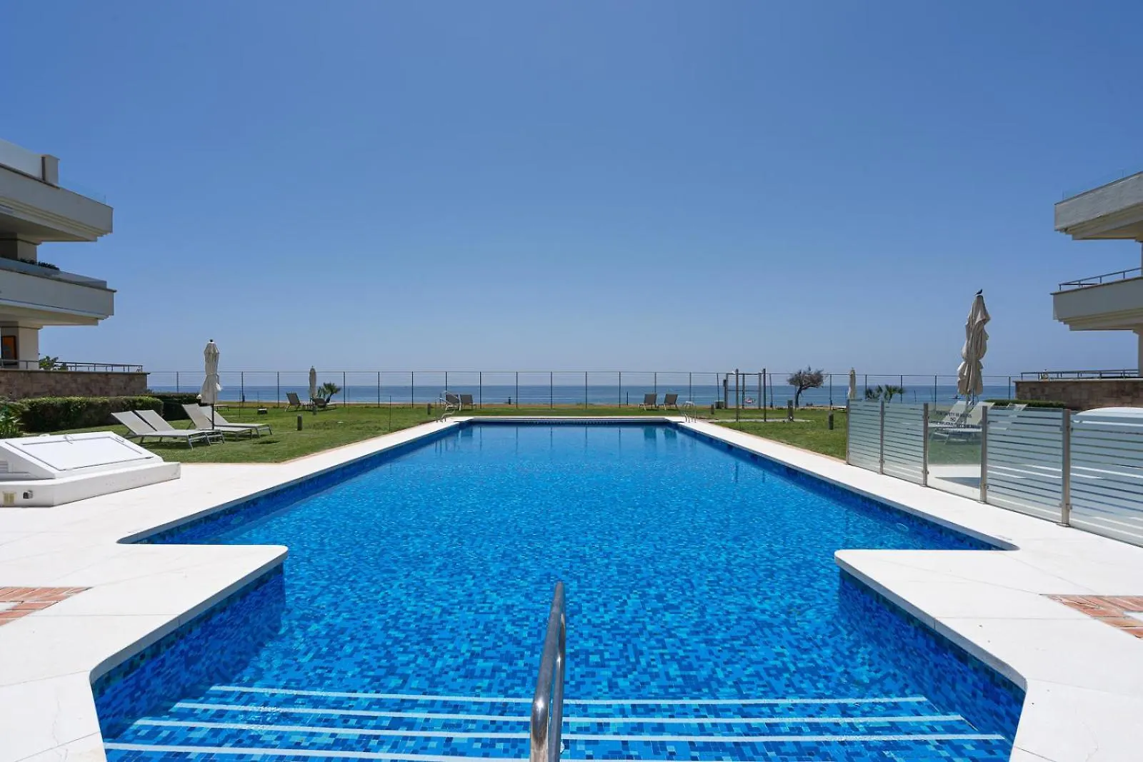 Front Line Beach Luxury Apartment In Heaven Beach Estepona